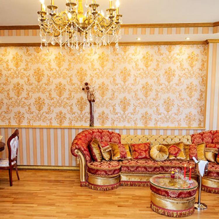 Гостиная в 2 местном 2 комнатном Королевском Люксе санатория Целебный Нарзан. Кисловодск